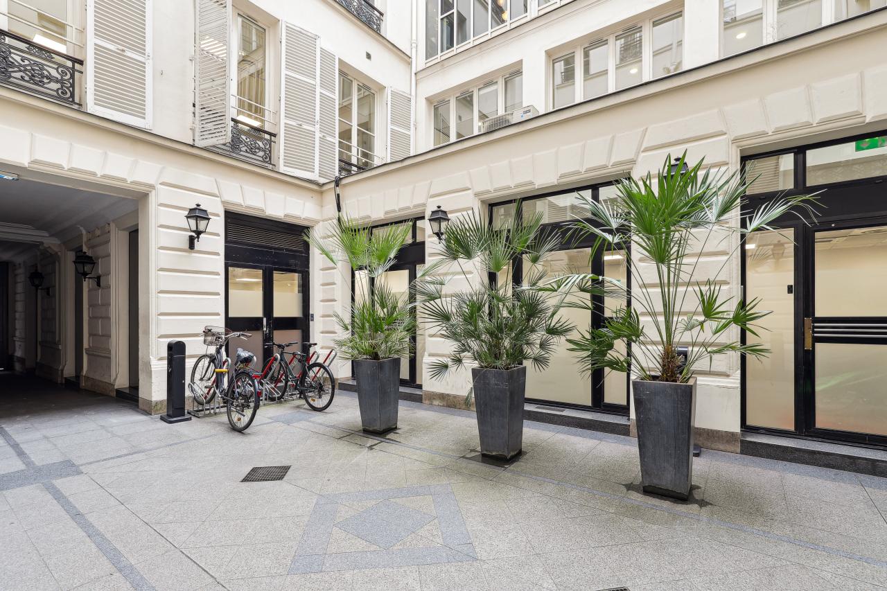 Bureau Paris 365m² Location bureau Paris OLBUR2422226 1